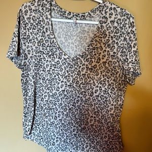Leopard print tee